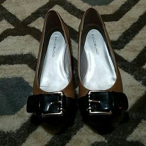 Bandolino black and brown flats.